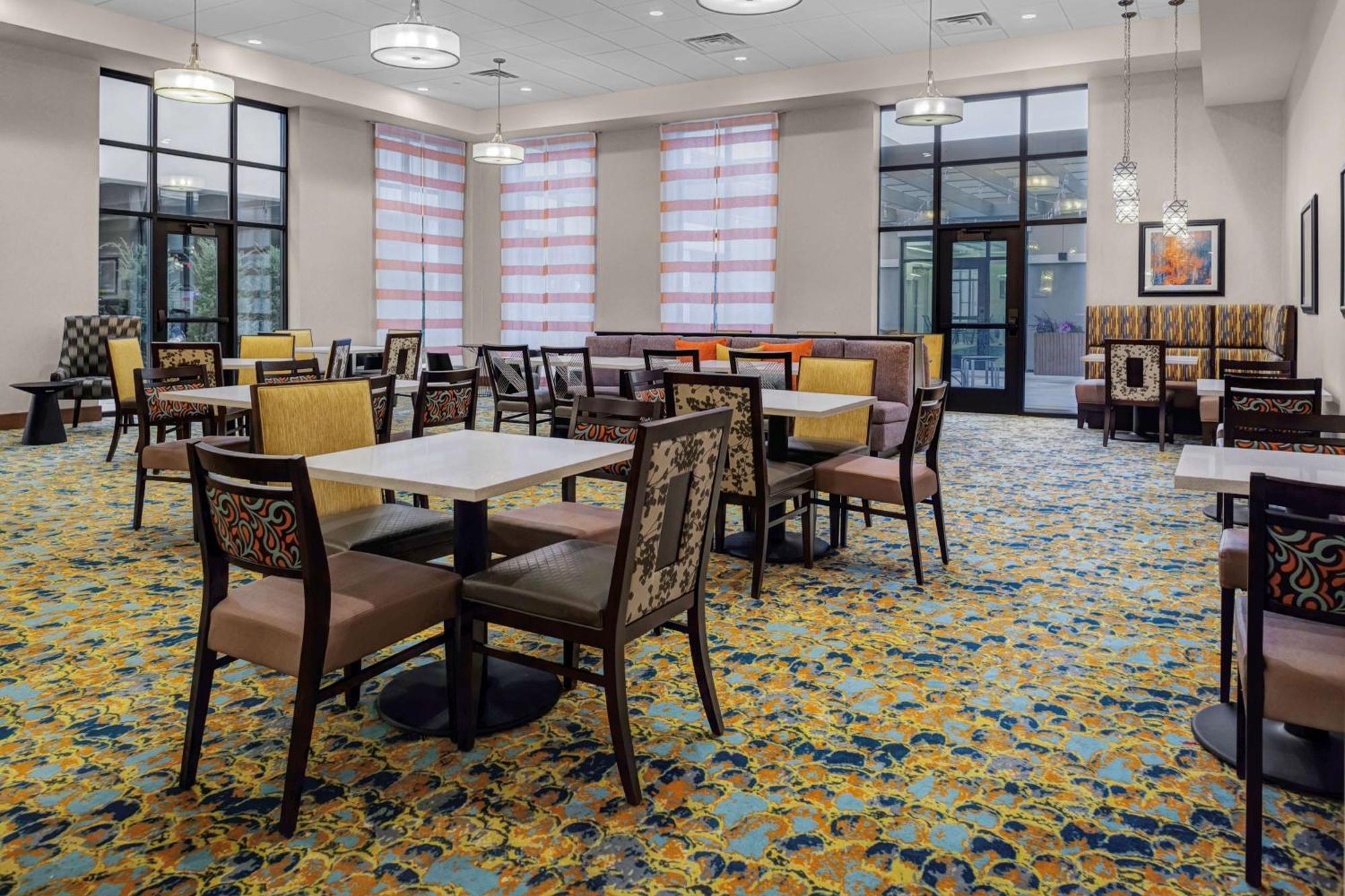 Homewood Suites By Hilton Wauwatosa Milwaukee Exterior photo